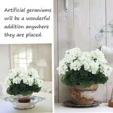 2 Pcs Artificial Geraniums For Outdoor Silk Flowers White Artificial Geranium Bush Faux Flowers Geraniums For Floral Home Decor Indoor Garden Patio Grave Cemetary Vase Table Centerpiece - 黑與白 - 查看 2