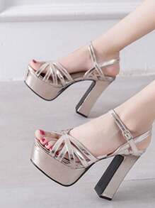 Sandali con tacco da donna