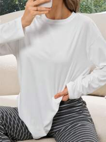 时尚宽松舒适的休闲打底衫，适合日常穿着、居家和户外活动。 - 白色 - 查看 2