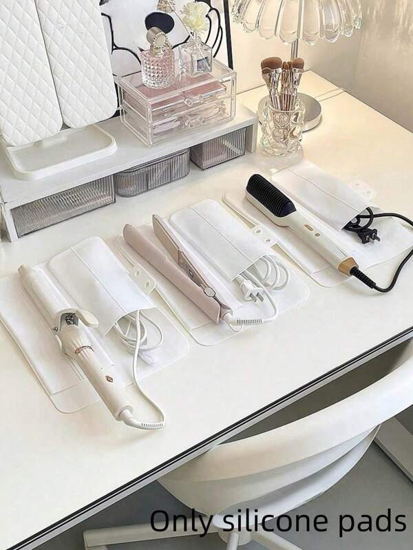 1 Exquisite Minimalist Stylish Multi-Color Silicone Heat-Insulating Protective Cover For Hair Straighteners & Irons, An Essential Dormitory Item For Back-To-School Season And A Travel-Friendly Multi-Color Silicone Heat-Resistant Mat.