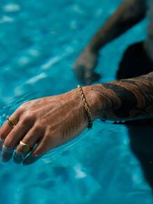 1pc Men's Thick Gold Tone Bracelet, Stainless Steel Daily Casual Simple & Elegant Jewelry Accessory, Waterproof
