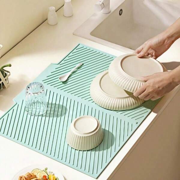 Silicone Drain Mat, Foldable Quick-Drying Non-Slip Drain Board Mat, Foldable Drain Rack Mat, Heat-Resistant Kitchen Countertop Mat, Non-Slip Kitchen Mat For Sink, Natural And Hygienic, Essential For Home Kitchen, Part Of Your Cozy Autumn/Winter And Christmas Decor.