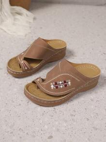 2025 Summer New Arrival Women Gridd Pattern Bohemian Embroidery Wedge Heel Thick Sole Indoor & Outdoor Sandals