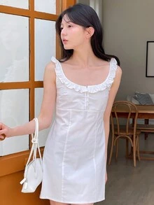 YIU 女士优雅白色短款吊带连衣裙，荷叶边领设计，修身剪裁，休闲梭织面料夏季迷你连衣裙 - 白色 - 查看 6