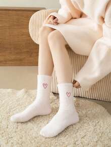 5 Pairs/Pack Women's Spring, Autumn And Winter Thickened Warm Fuzzy Cute Solid Color Love Pattern Mink Velvet Confinement Socks Simple Solid Color Mid-Calf Socks(Random Delivery) - Multicolor - View 2