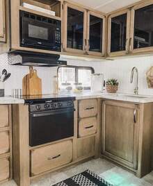 Living And Home 10PCS Easy DIY Backsplash Tiles (1mm/1.2mm/2.5mm) - Affordable Peel & Stick Wall Tiles For Kitchen & Bathroom Remodel - 1mm White Glossy Herringbone - View 4