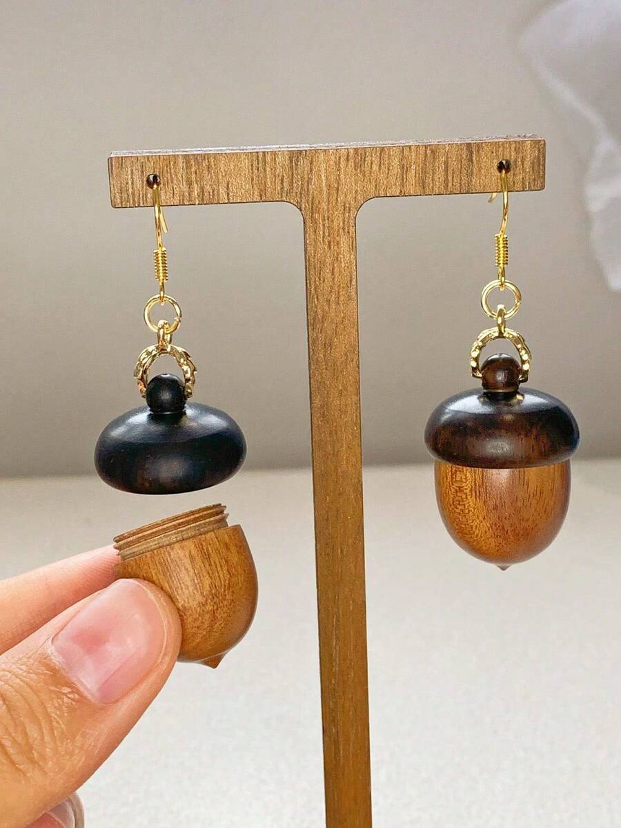 1 Pair Fashionable Creative Acorn Openable Dangle Earrings, Suitable For Women On Any Occasion - Brown - View 1