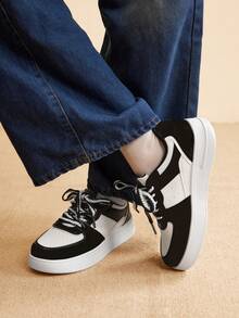 Breathable Casual Versatile Women's New Canvas Sneakers - Black and White - View 5