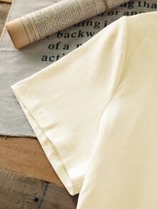 女士休闲短袖圆领 T 恤