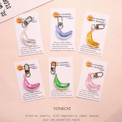 透明香蕉钥匙扣配鼓励卡，刻有“好运” - 毕业和生日的励志礼物（多色）“好运”透明香蕉吊饰钥匙扣配激励礼品卡 - 清新甜蜜的毕业礼物创意鼓励礼品套装