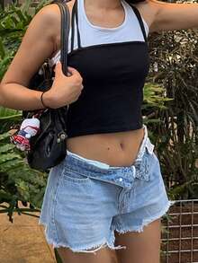 女式做旧下摆时尚口袋休闲牛仔短裤