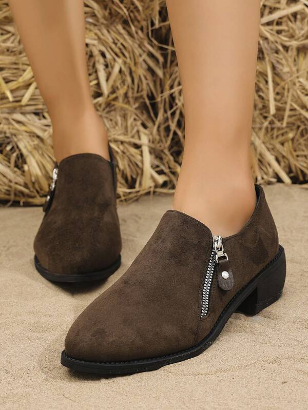 Nuova donna pompe con tacco medio a blocco opaco, scarpe casual versatili a punta con tacco retrò, per primavera e autunno