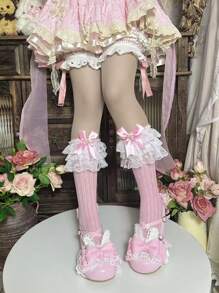 1 par de calcetines medianos de mujer estilo Lolita en color rosa con adornos de encaje blanco 3D, moño y recorte en forma de corazón