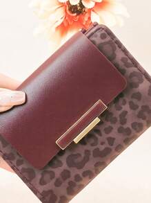 Carteira curta feminina patchwork com cores contrastantes, bolsa porta-cartões multifuncional com estampa de leopardo, elegante porta-moedas com zíper de grande capacidade e fecho de pressão para jovens estudantes, leve, estilosa e prática para transporte, adequada como presente de Natal