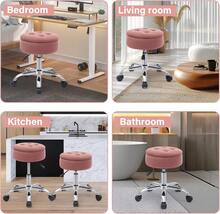 Taburete giratorio para tocador, taburete con ruedas, taburete rodante redondo con almacenamiento, taburete de escritorio con ruedas, taburete ajustable, taburete de oficina, otomano, rosa 34 cm de diámetro - Rosa - Ver 6