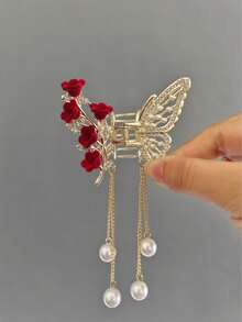 1 件镂空蝴蝶珍珠流苏发夹，时尚百搭发饰，适合日常佩戴，爪夹秋冬发饰，适合女士度假装