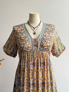 大码女式蓝色碎花V领短袖连衣裙，波西米亚海滩风，音乐节热带度假氛围 - 黃色 - 查看 11