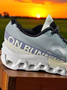 tenis monster gris on suspension cloud confort fasion clou agujeros moda runner en caja - Gris - Ver 4