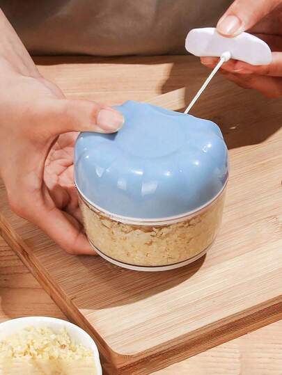 1 Stück Mini süße Knoblauchpresse, Farboption blau oder rosa, rutschfestes Handgriff-Design, schnelles Zerkleinern von Knoblauch für tägliches Kochen & Zubereitung von Knoblauchpaste für Festtagsgerichte