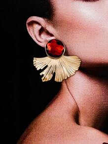 1 paire de boucles d'oreilles clous élégantes de style français en métal et pierre précieuse verte en forme d'éventail, convenant aux femmes pour les fêtes, mariages, anniversaires, vacances, fiançailles.