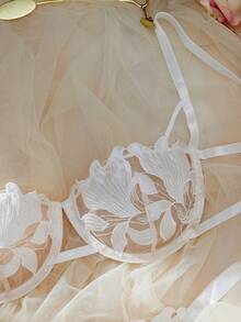 Ladies' Romantic Sexy White Lace See-Through Floral Embroidery Strappy Lingerie Set Valentine's Day - trắng - Xem 4