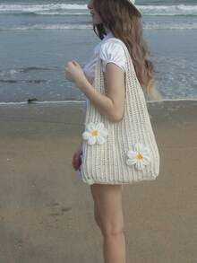 Dieser sommerliche, lässige Urlaubs-Damen-Strandtasche aus gehäkeltem Geflecht hat ein Hohldesign, ist mit zwei schönen Blumenmustern verziert, hat ein großes Fassungsvermögen und ist somit eine praktische und vielseitige Umhängetasche. Sie eignet sich sehr gut für Strandreisen und romantische Urlaubsausflüge, und ihre Sandabweisende Funktion macht sie auch dafür geeignet. Darüber hinaus ist sie auch für den täglichen Gebrauch, wie z.B. als Einkaufstasche, geeignet und eine ideale Wahl für Outdoor-Aktivitäten, Reisen sowie für Studenten, die in die Schule zurückkehren. - Beige - Übersicht 4