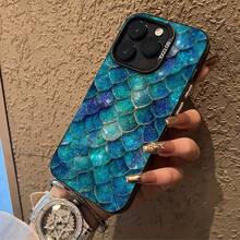 Mermaid Scales Mobile Phone Case, Designed With Shimmering Blue And Green Sea Patterns, Suitable For IPhone 16, 15, 14, 13, 12 And 11 Pro Models, Made Of TPU Material, And Provides Shockproof - 黑色 - 查看 1