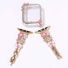 1 Peça Pulseira/Capa de Relógio Fashionista com Glitter Compatível com Apple Watch SE/8/7/6/5/4 Série 40/41mm e 44/45mm, Design Exclusivo de Capa Vazada com Material de Carcaça Rígida de PC + Moldura Metálica com Strass Coloridos, Tela de Toque Direto Sem Atraso, Leve e Durável, Pulseira Metálica com Fecho Dobrável Ajustável, Ótimo Presente - Acessórios de Relógio (Capa e Pulseira do Relógio Vendidos Separadamente) - Multicolorido - Visão 9