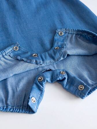 新生女婴可爱牛仔效果无袖连体衣，夏季