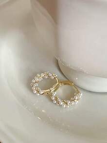 一对优雅经典的欧美风格圆形珍珠耳环，独特高端设计，情人节配饰 - 金色 - 查看 5