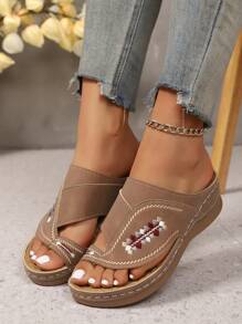 2025 Summer New Arrival Women Gridd Pattern Bohemian Embroidery Wedge Heel Thick Sole Indoor & Outdoor Sandals