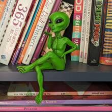 1pc Alien Resin Ornaments, Alien Ufo Outdoor Dwarf Garden Statue Ornaments Decoration, Outdoor Holiday Decor, Summer Theme Supplies, Home Garden Decoration, Yard Decoration, Yard Supplies
