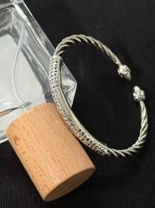 1 Stück modischer Herren Armband aus Legierung, mit Muster, graviertes Armband aus Legierung für Herren, mit Wunsch und Amulett, offenes Herren Armband, geeignet als Schmuckgeschenk für Herren und Damen