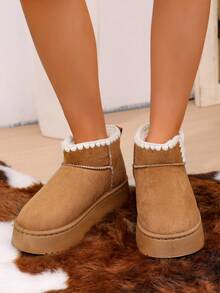 女式 2025 厚底防滑设计保暖内衬雪地靴，时尚百搭款式，适合户外活动、旅行和度假