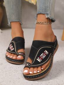 2025 Summer New Toe-Post Plaid Bohemian Embroidery Platform Thick Sole Indoor & Outdoor Women Sandals
