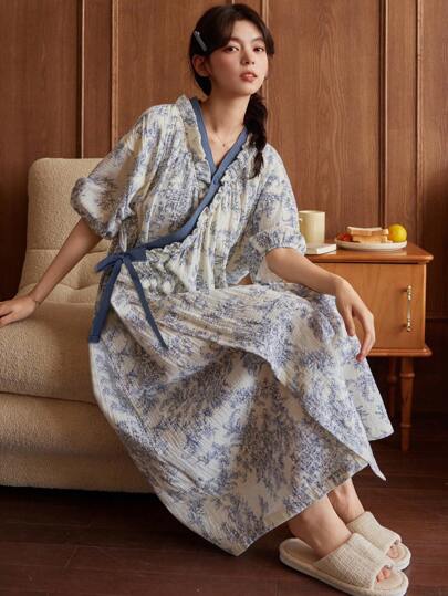 Plus Size Women Floral Kimono Robe , Cute Cartoon Print, Loose Summer Nightgown & Sleepwear, V-Neck, Short Sleeve, Tie Waist Detail, Lightweight Polyester, Suitable For Casual Loungewear ,Vacation