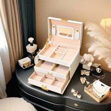 1 件情人节星月灯笼设计 PU 皮革首饰盒，3 层双抽屉可锁旅行收纳盒，适合展示戒指、耳环、手镯、手表，是送给妻子、母亲、女朋友的最佳返校礼物