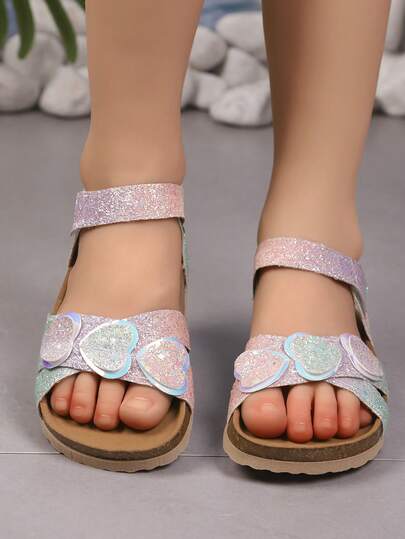 Giày sandal đế mềm chống trượt cho bé gái, giày trẻ em thiết kế hình trái tim lấp lánh, giày đi biển thường ngày dễ thương, phong cách mới