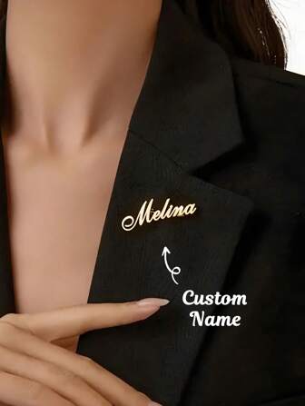 1 Piece, Custom Stainless Steel Brushed Monogram Brooch, Custom Name, Wedding Lapel Pin, Fashion Accessory, Personalised Name Brooch, Best Man Bridesmaid Gift, Father's Day Gift For Anniversary, Birthday, Graduation, Prom, Party, Colourful, Cute, Charming, Funny, Kawaii, Y2K, Stylish, Men & Women, Casual