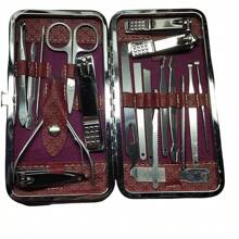 Set professionale avanzato di coltelli per unghie in acciaio inossidabile, set di 19 in 1 con tagliacuticole, rimozione del cerume e lima per unghie, set per la cura delle unghie e dei piedi, strumenti affilati e durevoli, portatili, con borse nere, rosse e oro rosa, accessori, custodie, valigette, strumenti professionali per unghie per uomini, donne, amici e genitori come regalo, per uso domestico o personale