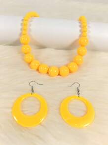 Conjunto de 3 piezas de llamativa joyería bohemia de vacaciones: collar con cuentas amarillas y pendientes colgantes circulares exagerados
