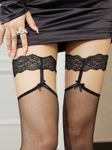 زوج من جوارب طويلة للفخذ مع فيونكة للنساء، مزينة بالدانتيل والربط، جذابة وغير انزلاقية، مناسبة للنساء أقل من 60 كجم