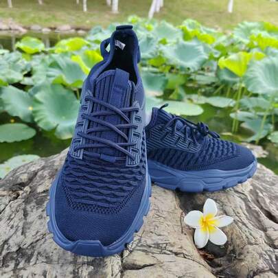 Men's Fashion 2025 Plus Size Breathable Mesh Lightweight Sports Running Shoes