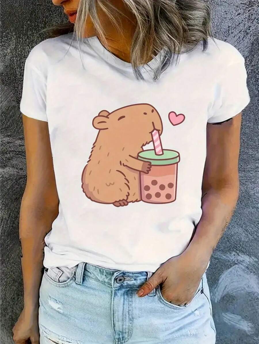 Camiseta de Mujer "Capybara Loves Bubble Tea" Negra Casual de Manga Corta con Estampado Animal, Poliéster Transpirable, Lavable a Máquina - Blanco - Ver 1