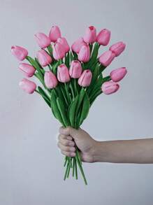1/5 Tulipanes artificiales, con un toque realista, específicamente en forma de ramos de flores artificiales de color rosa. Adecuado para decorar varios escenarios como bodas, habitaciones, restaurantes, cocinas, salas de estar, dormitorios, hogares, baños, hoteles, fiestas y todo tipo de eventos. Se utiliza como regalo para el Día de San Valentín y Año Nuevo. Para Pascua, Día de la Madre, Día del Padre, fiestas de cumpleaños, decoraciones de graduación. Regalos.