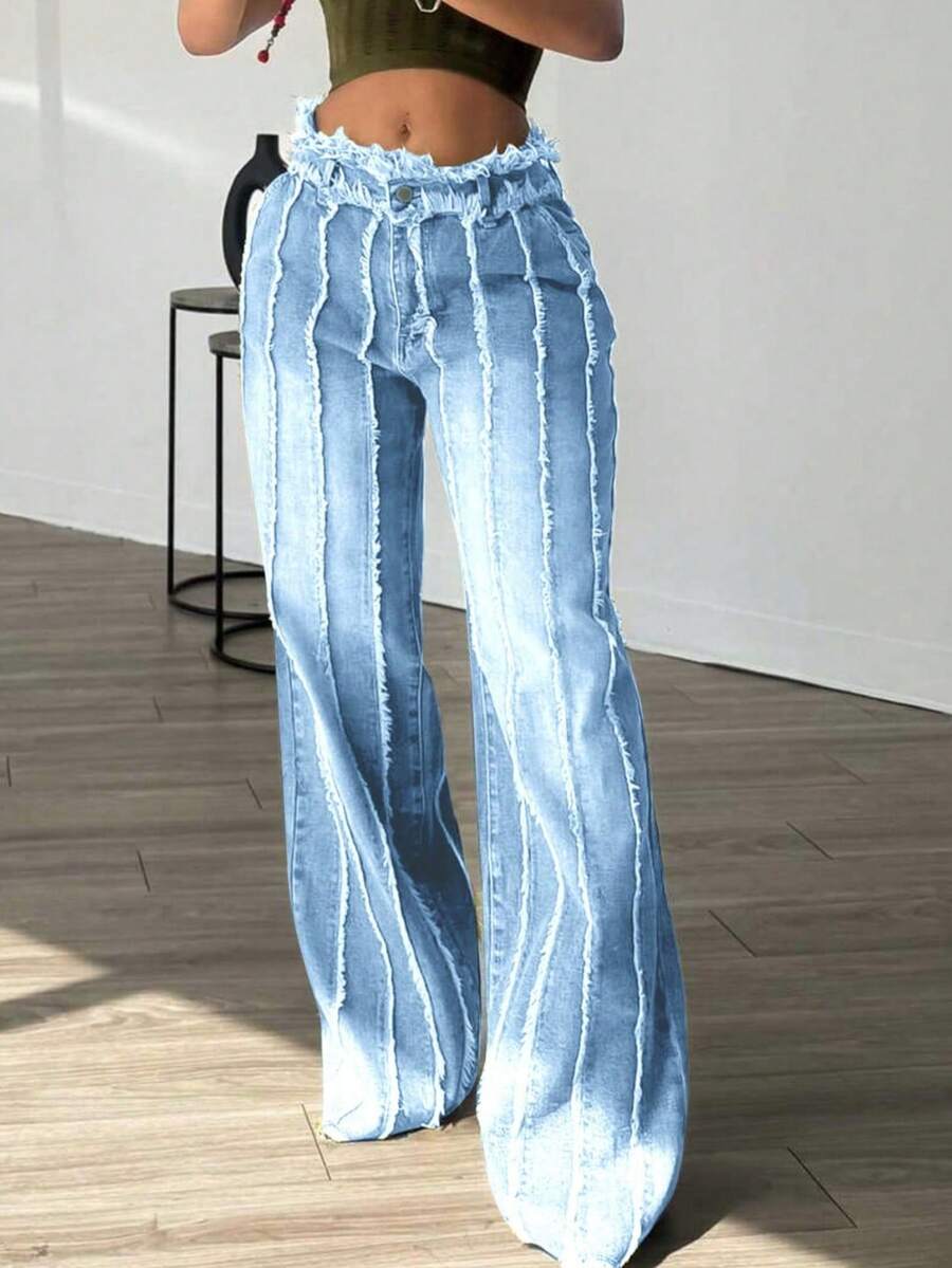 Jeans de pierna ancha con lavado vintage y deshilachados, jeans de cintura media con decoración de costuras deshilachadas y bolsillos, casual para primavera - Celeste - Ver 1