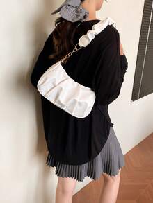 New Vintage Commuter White Simple Pleated Cloud Shoulder Bag - White - View 5
