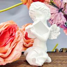 1 pieza, Estatua de ángel pequeño para el jardín, decorada con flores artificiales para paisajismo. Un buen artículo para crear un ambiente artístico y atmosférico en escritorios domésticos. Adecuado para la decoración de escenas florales, un adorno diario. Se puede colocar en la mesa de noche, en el escritorio de la sala de estar, el estudio o en el pasillo de entrada.