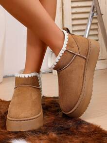 女式 2025 厚底防滑设计保暖内衬雪地靴，时尚百搭款式，适合户外活动、旅行和度假