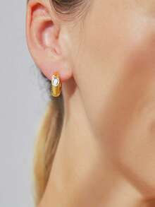 Charm-In 一对简约 18K 镀金黄铜 C 形环状耳环，镶嵌闪亮方晶锆石，情人节礼物 - C形 - 查看 3